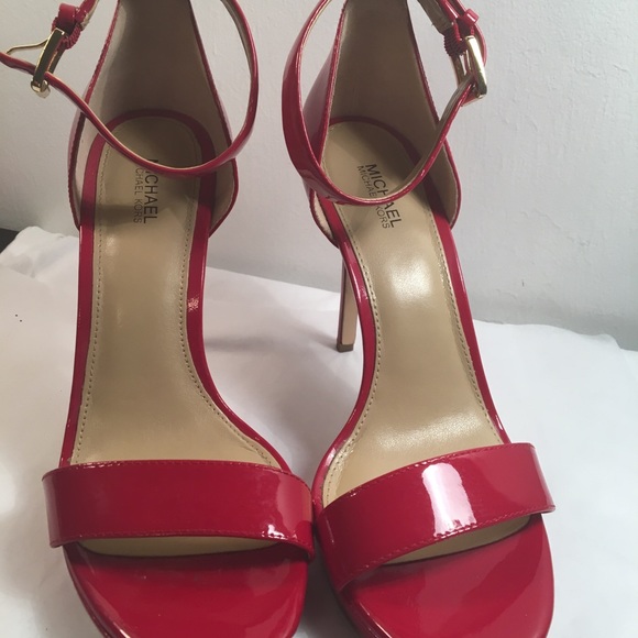 Michael Kors - Picture 7 of 8